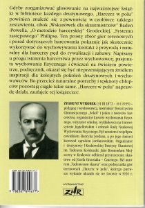 Harcerz w polu - tył - got.jpg